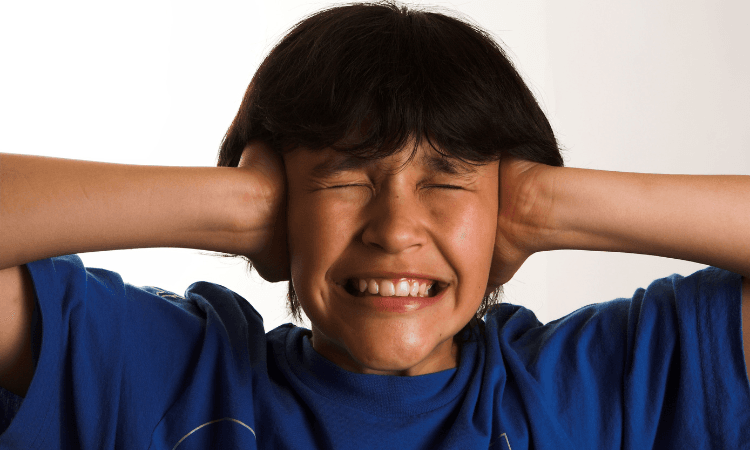 AC Sering Berisik? Kenali Perbedaan Suara Masalah Mekanis dan Getaran Biasa